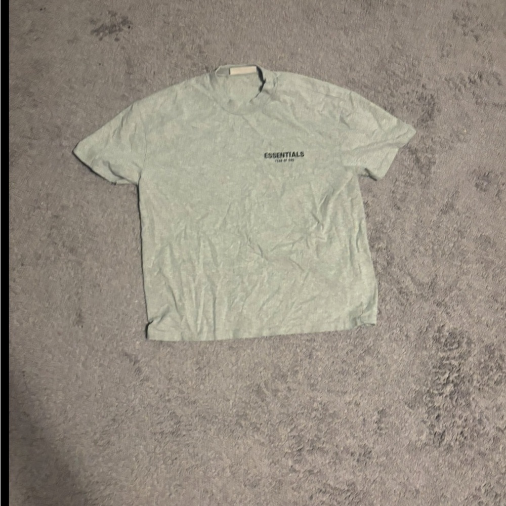 Essentials tee